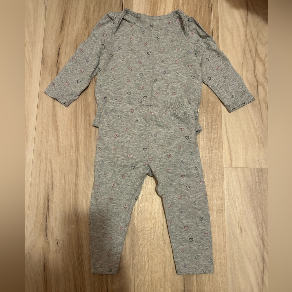 Gap Onesie Long Sleeve Shirt and Pants Toddler Girls Size 12-18 months by Gap